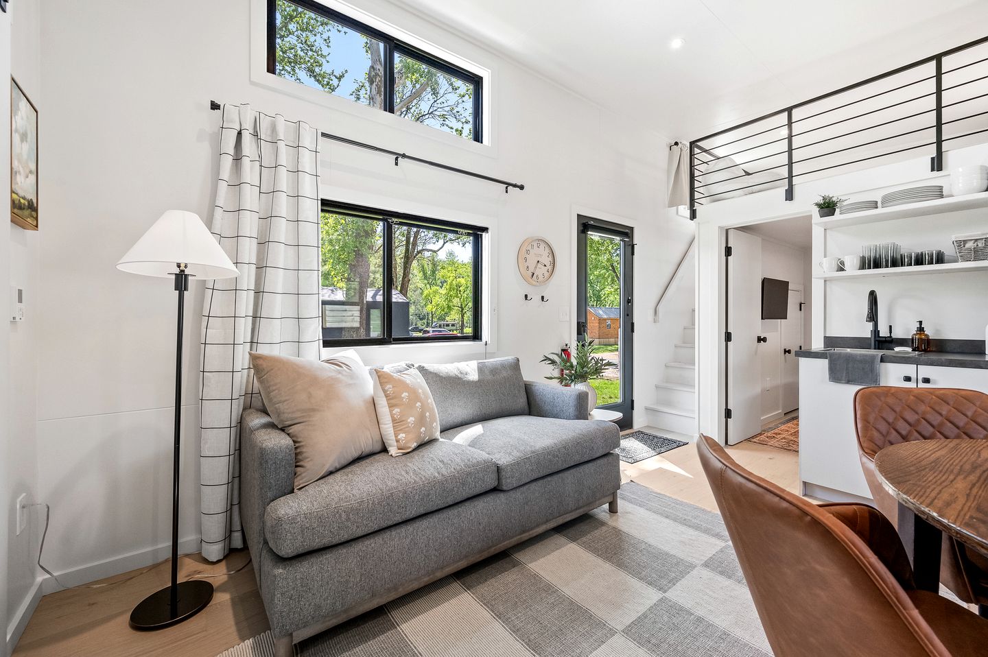 Spectacular Modern Style Tiny House in Branson, Missouri