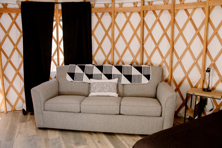 Yurts (Hendersonville, North Carolina, United States of America)
