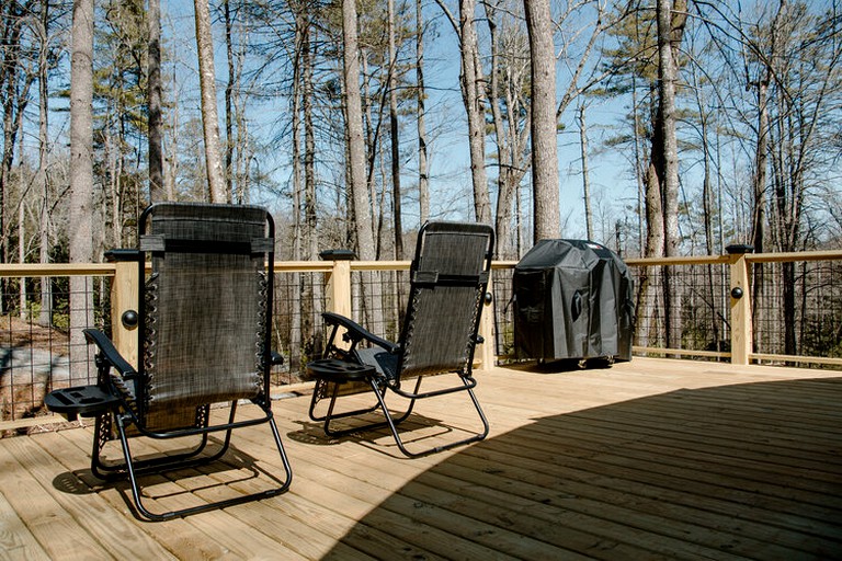 Yurts (Hendersonville, North Carolina, United States of America)