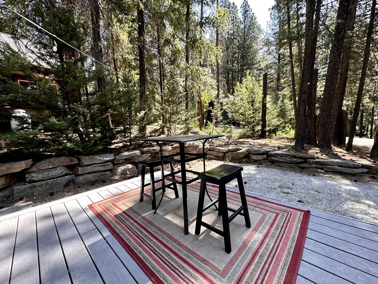 Fantastic Wooden Cabin with Hot-tub and Fire Pit in Leavenworth, Washington