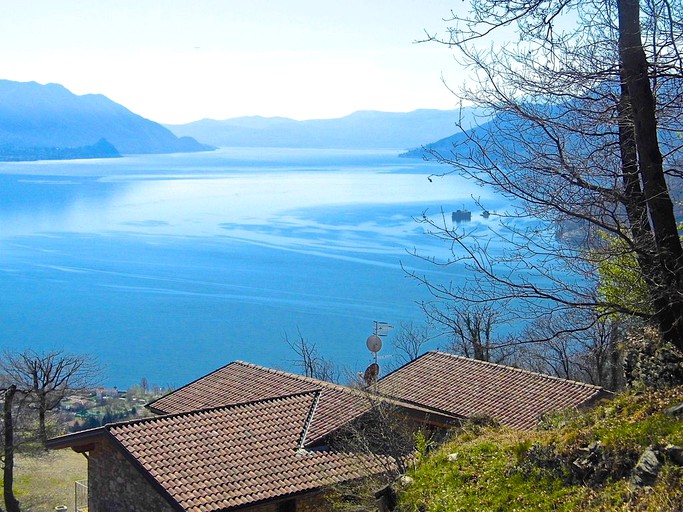 Vacation Rentals (Maccagno, Lombardy, Italy)