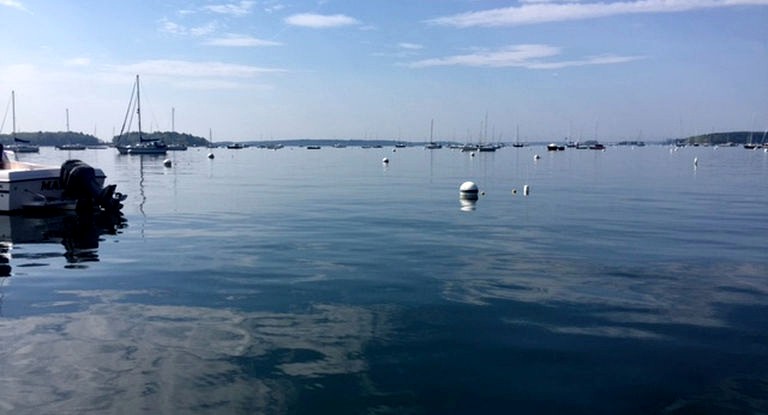 Cabins (Falmouth, Maine, United States)