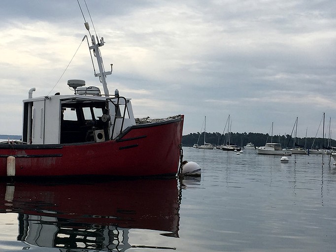 Cabins (Falmouth, Maine, United States)