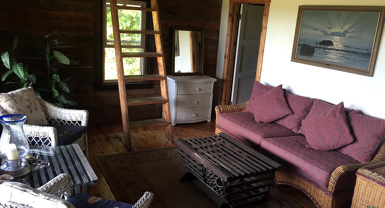 Cabins (Falmouth, Maine, United States)