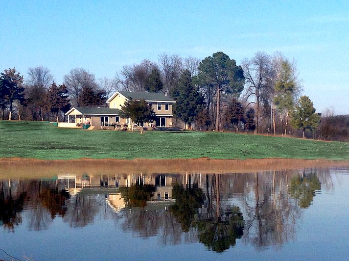 Cabins (Fairland , Oklahoma, United States)