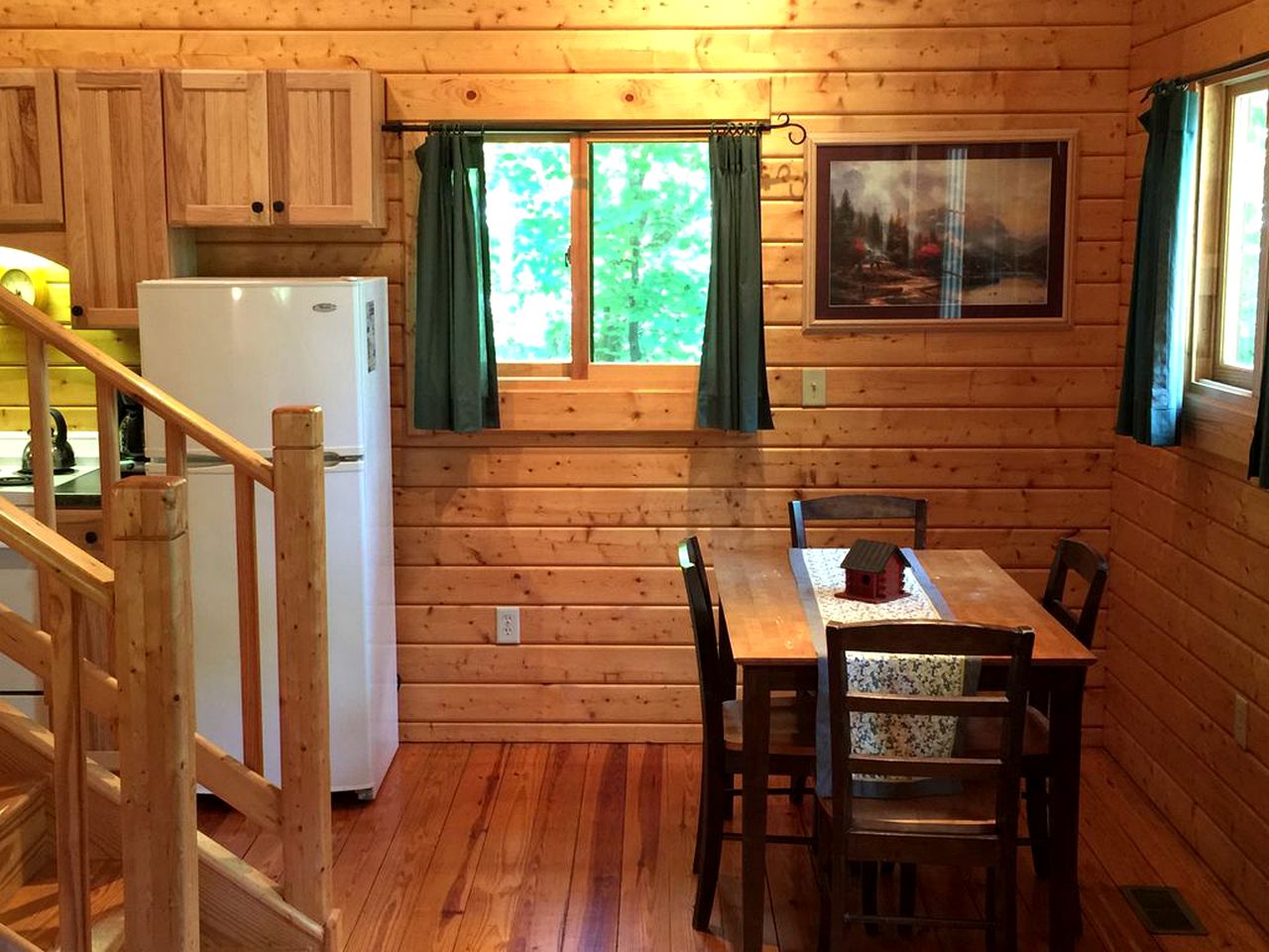 Charming Cabin Rental Surrounded by Three Wooded Acres next to the Shenandoah River, Victoria