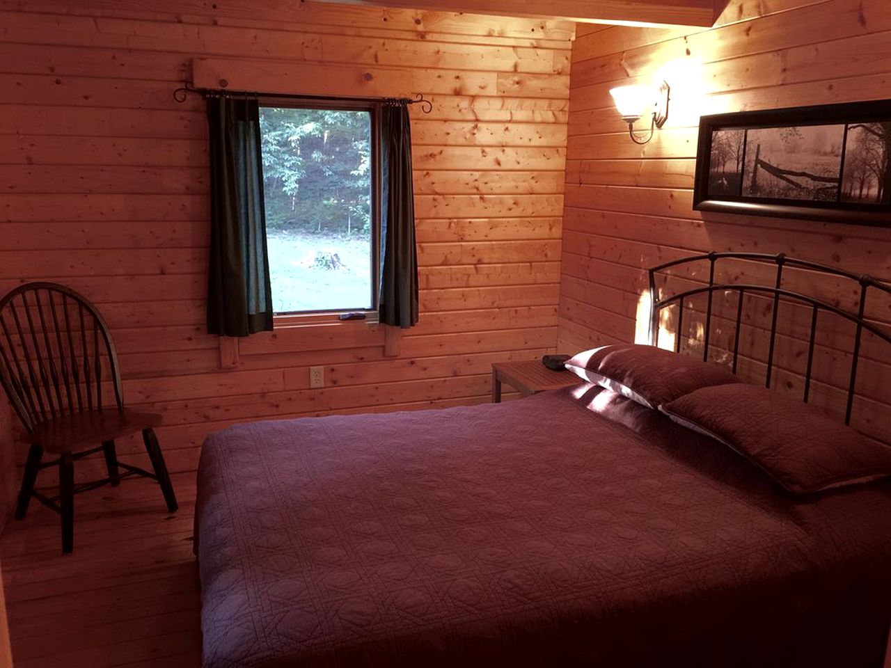 Charming Cabin Rental Surrounded by Three Wooded Acres next to the Shenandoah River, Victoria