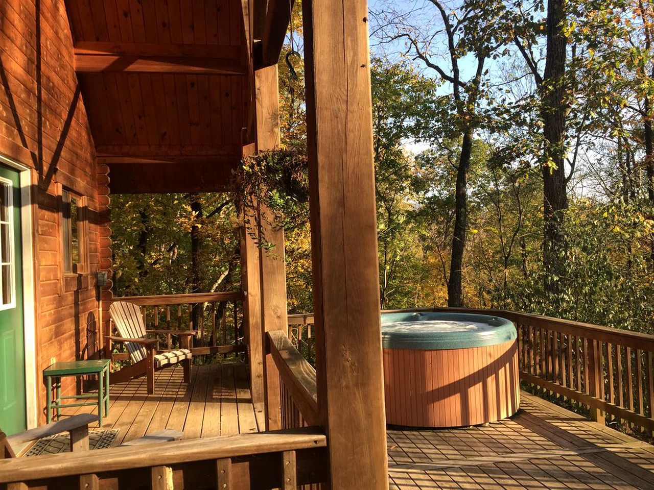 Charming Cabin Rental Surrounded by Three Wooded Acres next to the Shenandoah River, Victoria