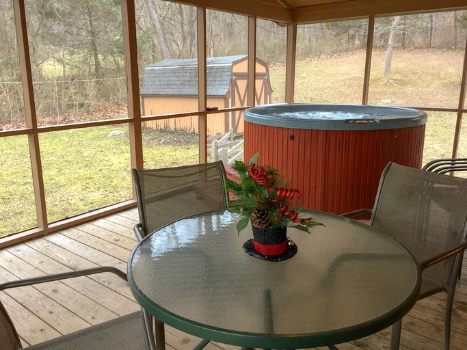 Cabins (Luray, Virginia, United States)
