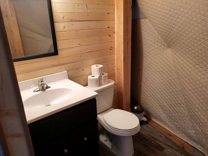 Vacation Rentals (Canada, Pincher Creek MD #9, Alberta)