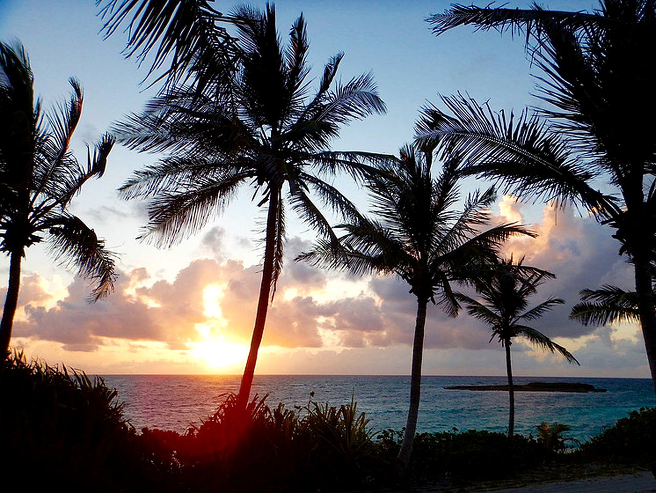 Breathtaking Vacation Rental with a Private Beach on Eleuthera Island, Bahamas