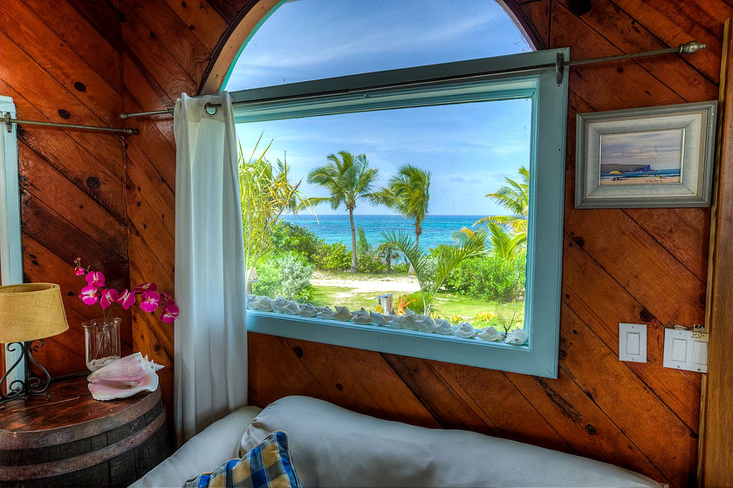 Fabulous Beach Cottage Rental with Amazing Views on Eleuthera Island, Bahamas