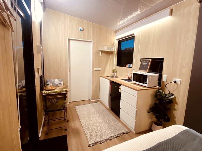 Tiny Houses (Australia, Taggerty, Victoria)