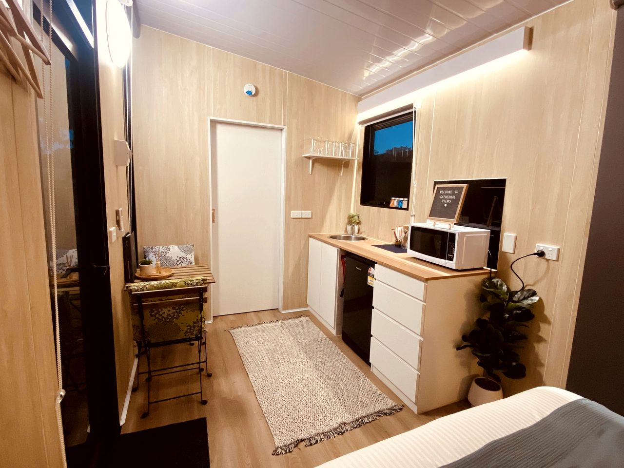 Wonderful Tiny House with Epic Views in Victoria