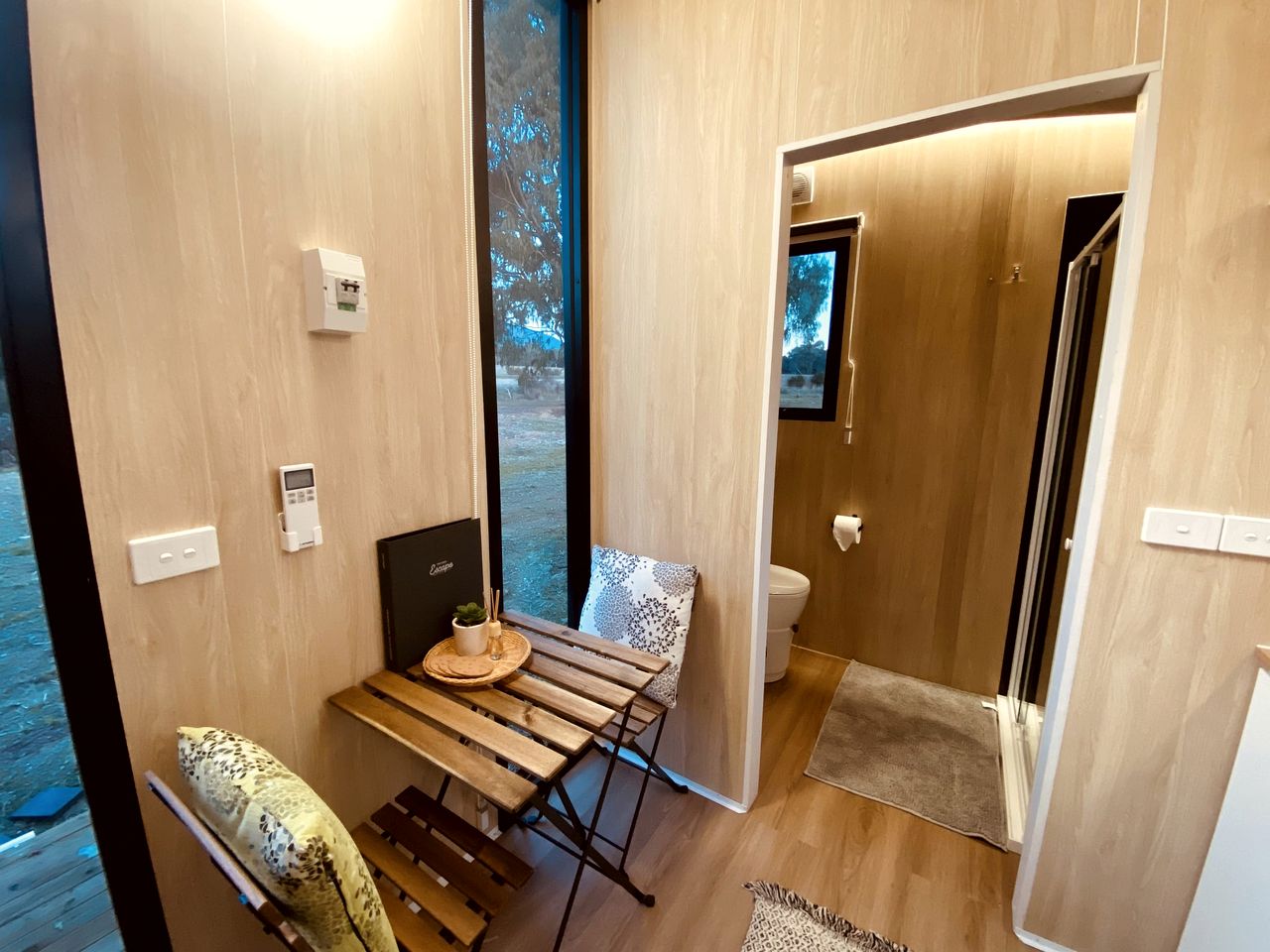 Wonderful Tiny House with Epic Views in Victoria