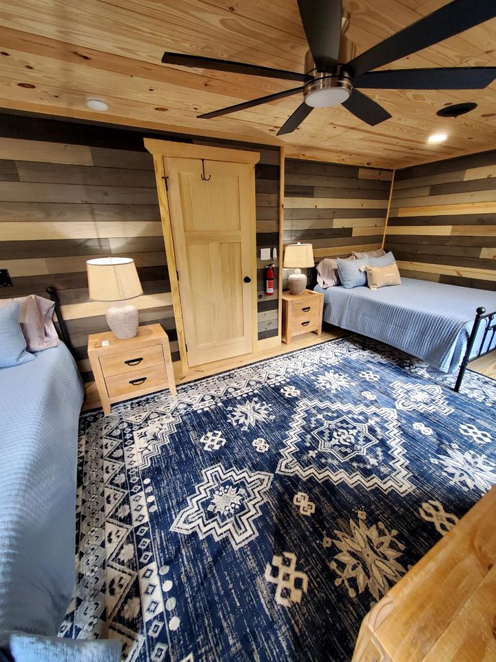 Stylish Family Cabin with Hot Tub and Game Room near Attractions in Sevierville, Tennessee