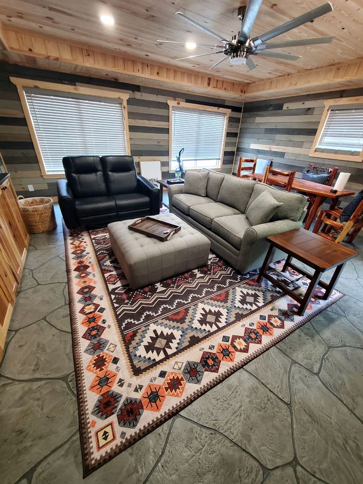 Stylish Family Cabin with Hot Tub and Game Room near Attractions in Sevierville, Tennessee