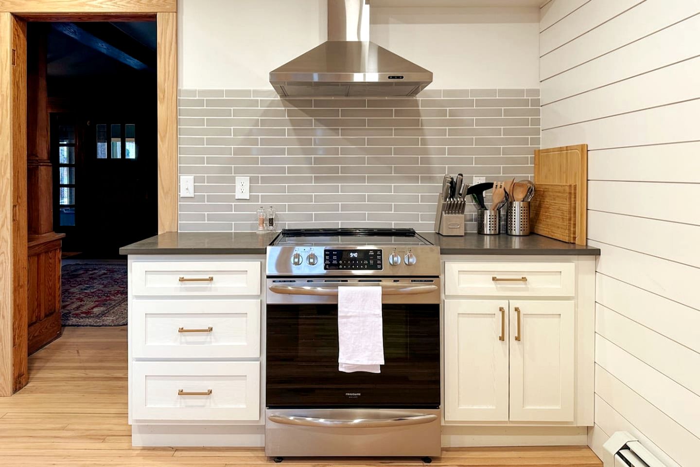 Peaceful Village Retreat with Fireplace, Deck Dining & Mountain Sunsets in Margaretville, New York