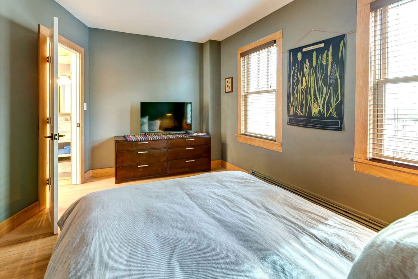 Peaceful Village Retreat with Fireplace, Deck Dining & Mountain Sunsets in Margaretville, New York