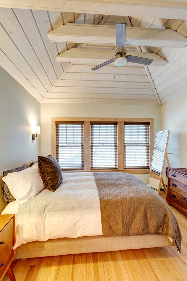 Peaceful Village Retreat with Fireplace, Deck Dining & Mountain Sunsets in Margaretville, New York