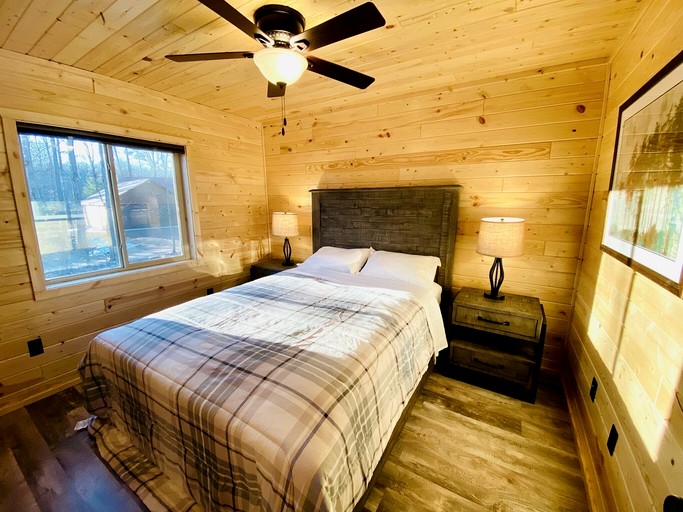 Cabins (United States of America, Stone Lake, Wisconsin)