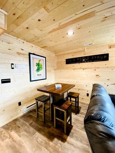 Cabins (United States of America, Stone Lake, Wisconsin)