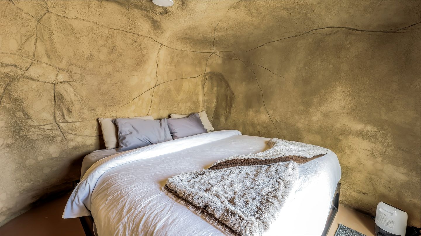 Unique Cave with Incredible Desert Panoramic Views in Utah