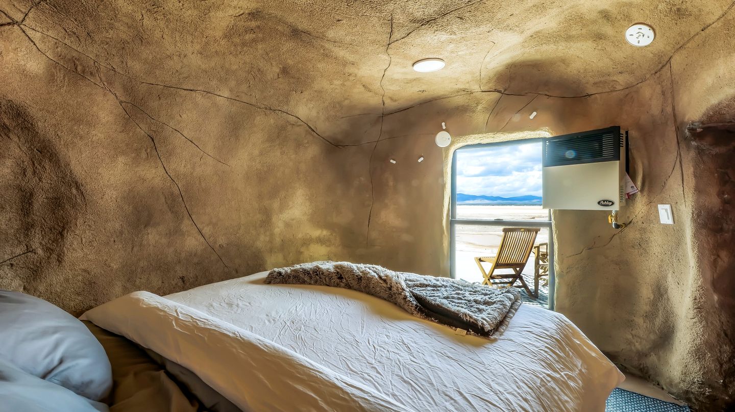 Unique Cave with Incredible Desert Panoramic Views in Utah