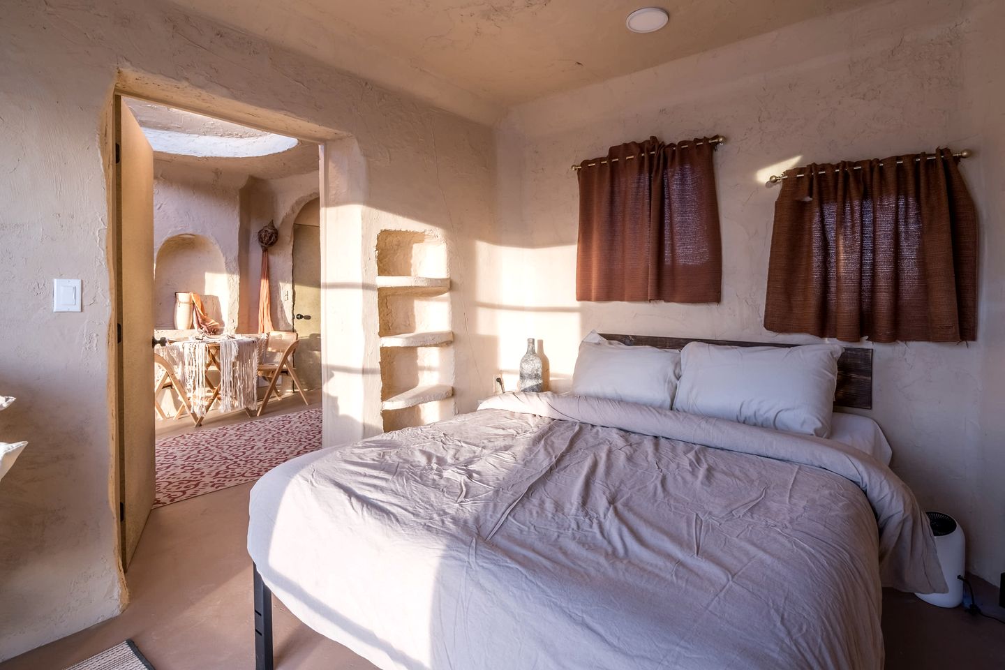 Luxury Cave Fantastic for a Great Glamping Experience in Utah