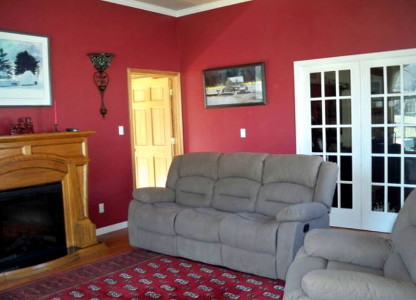 Romantic Getaway Surrounded by Peaceful Farmland near Lewisburg, West Virginia