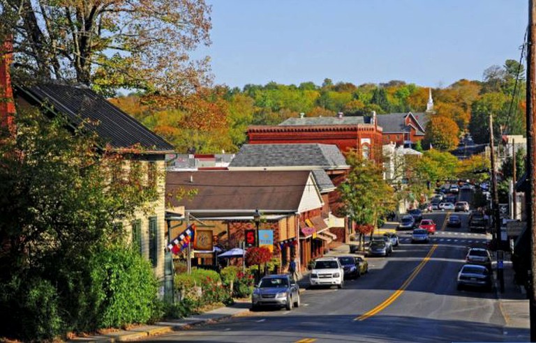 Nature Lodges (Lewisburg, West Virginia, United States)