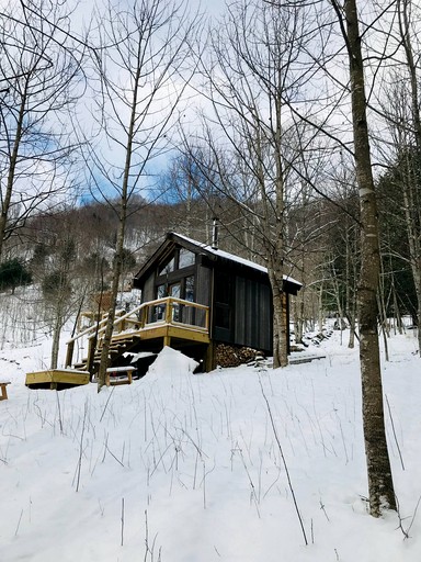 Off Grid Tiny Cabin Ideal for Couples in Burnsville, North Caroline | Cabins (Burnsville, North Carolina, United States of America)