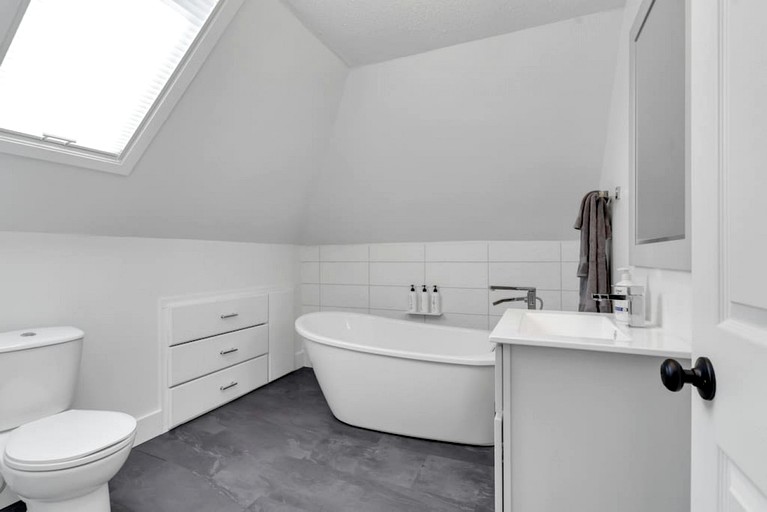 Vacation Rentals (Canada, Prince Edward, Ontario)