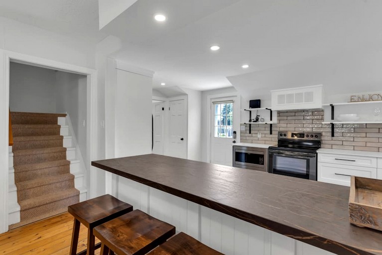 Vacation Rentals (Canada, Prince Edward, Ontario)