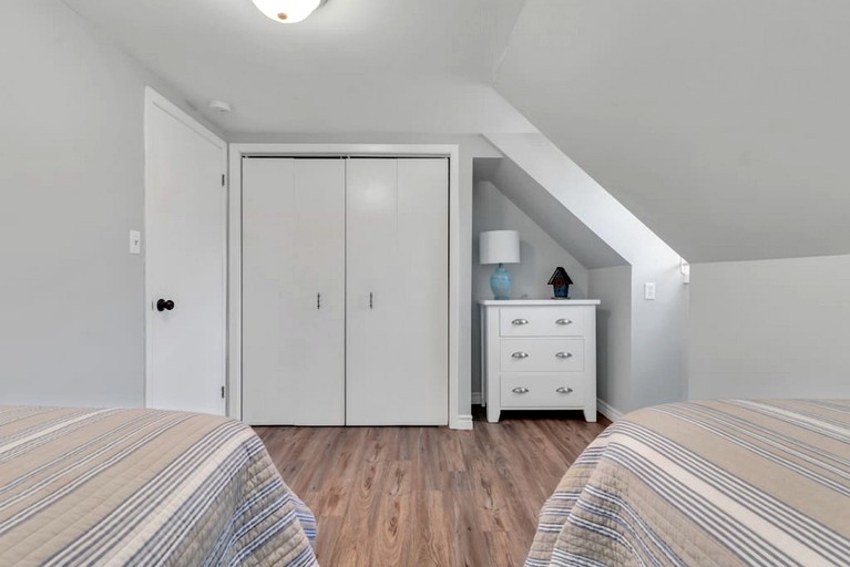 Vacation Rentals (Canada, Prince Edward, Ontario)