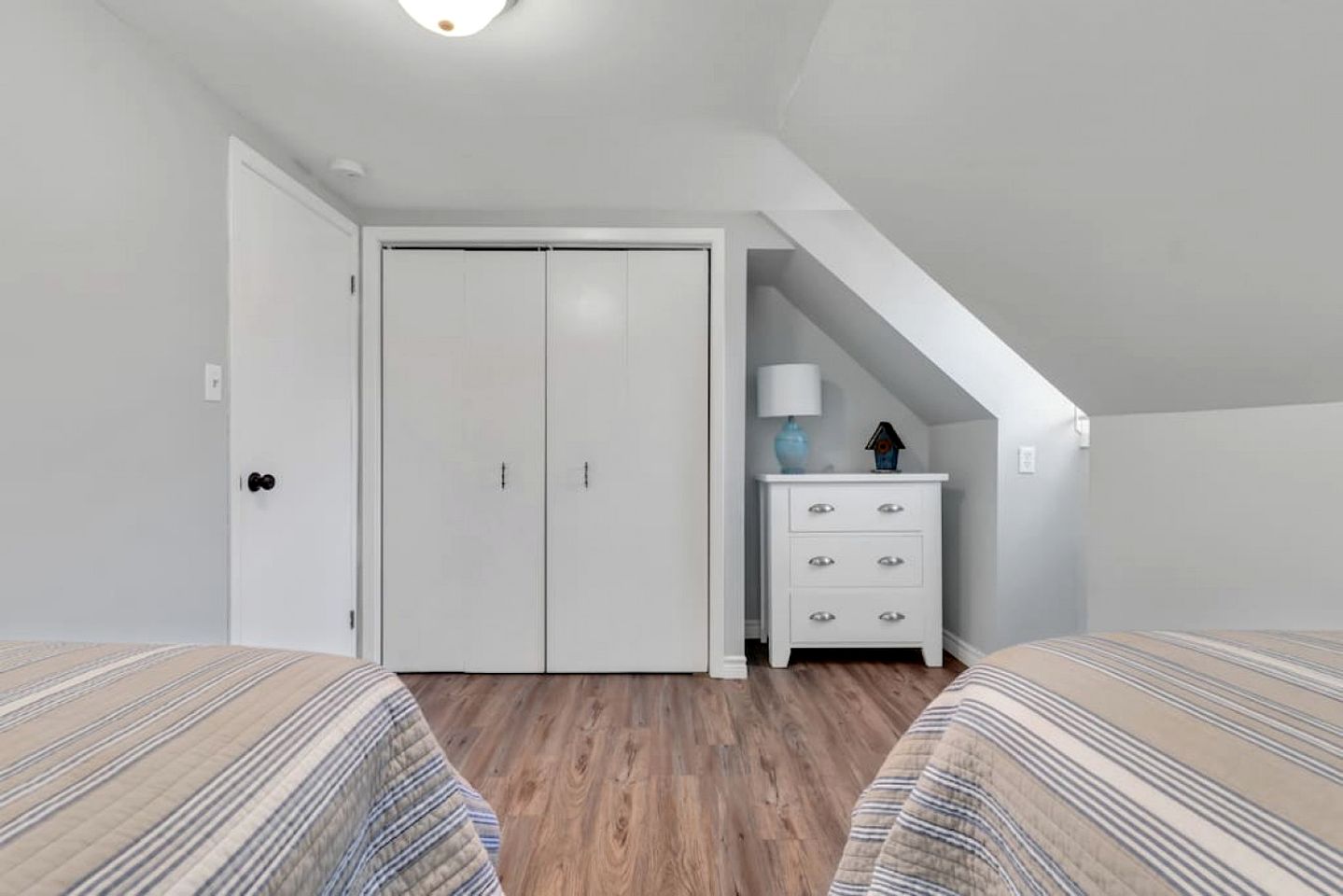 Charming Cottage with Firepit & Walk-to-Beach Access near Main Street in Wellington, Ontario