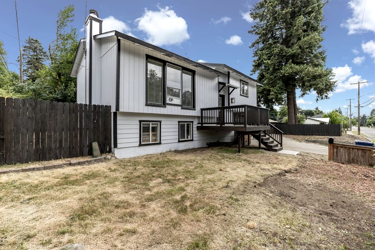 Delightful Lake Escape in the Heart of Coeur d’Alene, Idaho