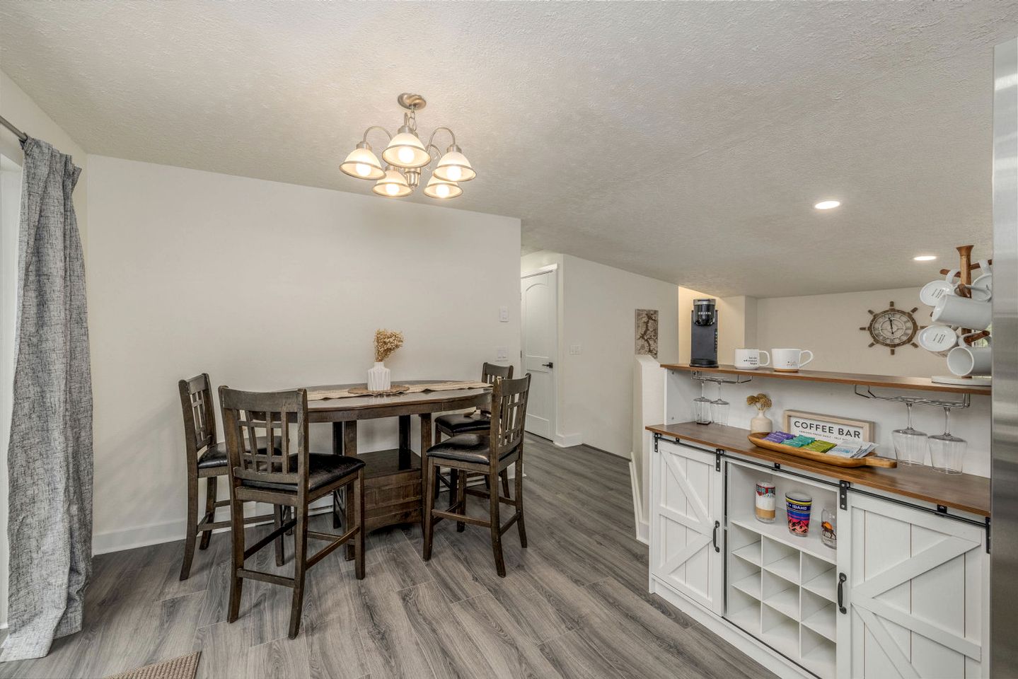 Delightful Lake Escape in the Heart of Coeur d’Alene, Idaho