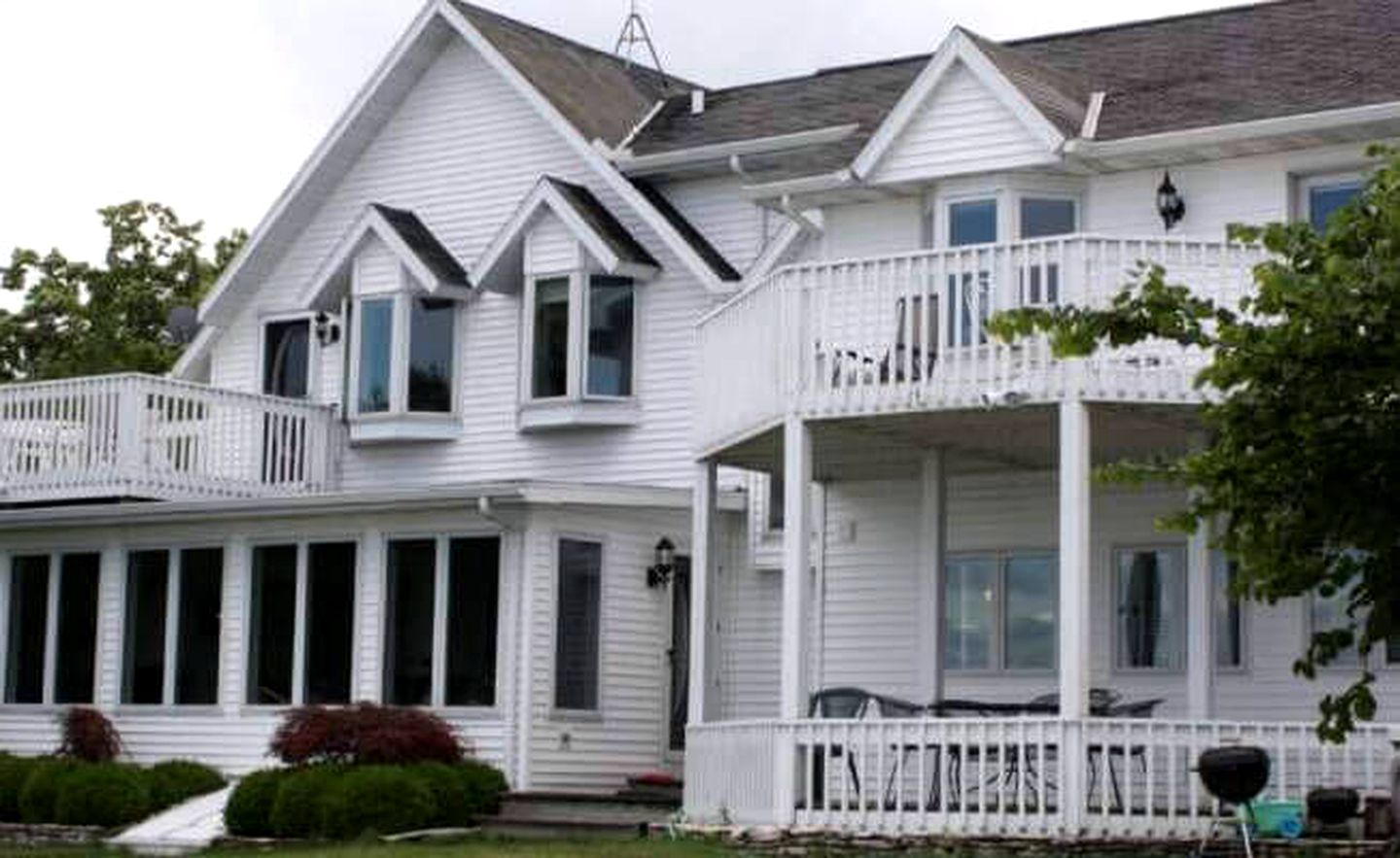 Gorgeous Five-Bedroom Vacation Rental with Lake Access in Baileys Harbor, Wisconsin