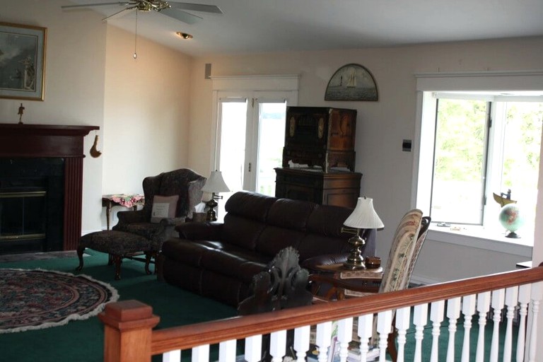 Mary Spangler Properties Cedar Beach House, Vacation Rentals, Baileys