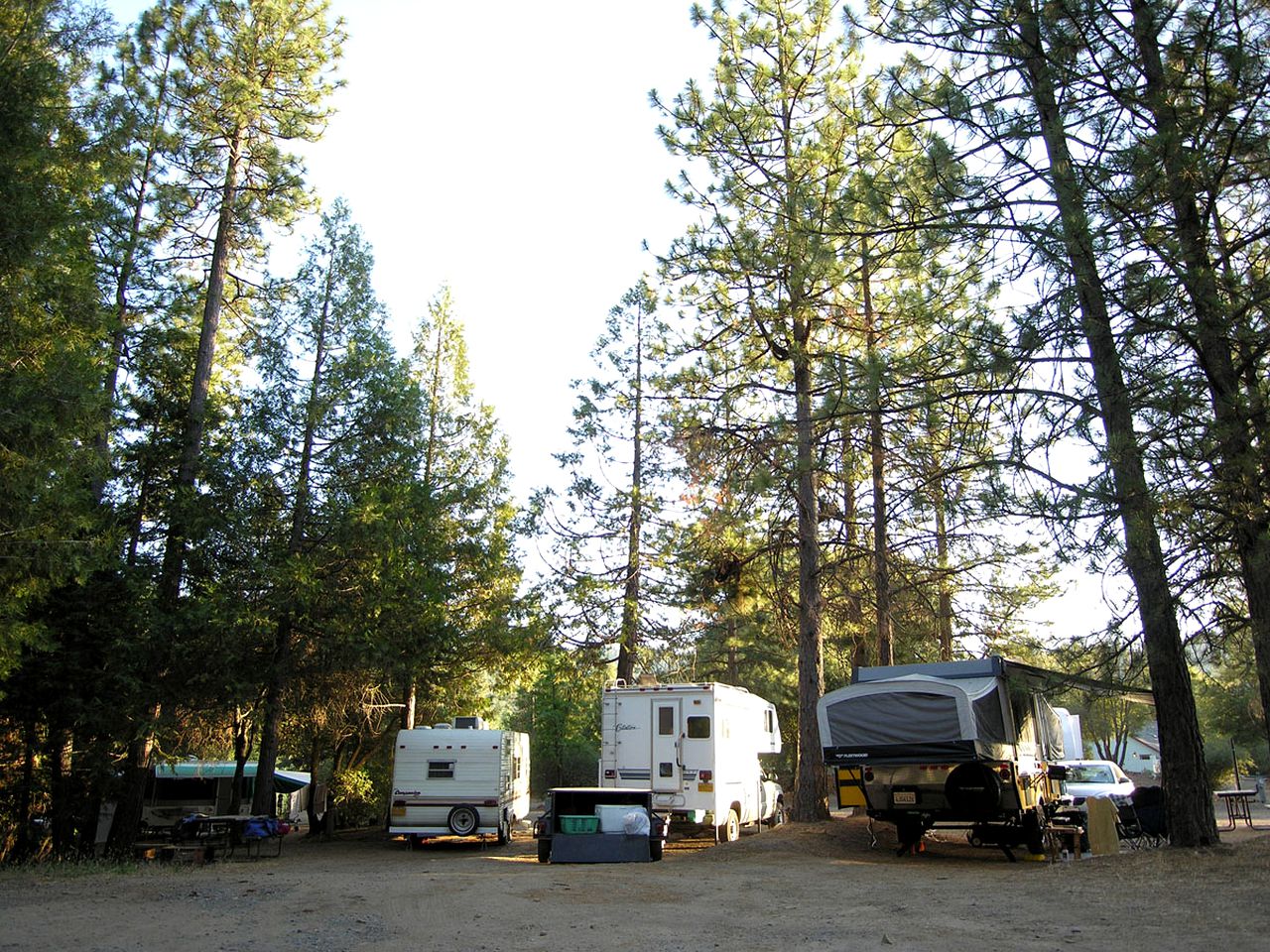 Six-Person Log Cabin Rental for Family-Friendly Getaway near Yosemite, California