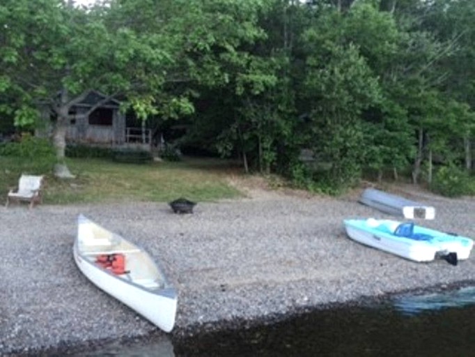 Cabins (Ellsworth, Maine, United States)