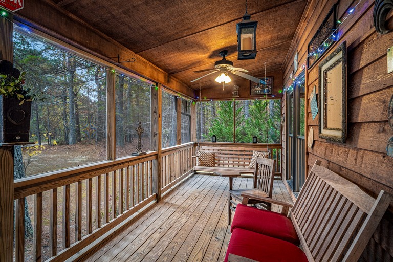 Cabins (United States of America, Mentone, Alabama)