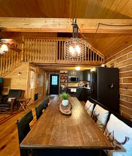 Cabins (United States of America, Birdseye, Indiana)