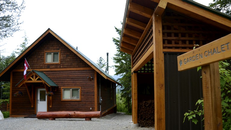 Cabins (Golden, British Columbia, Canada)