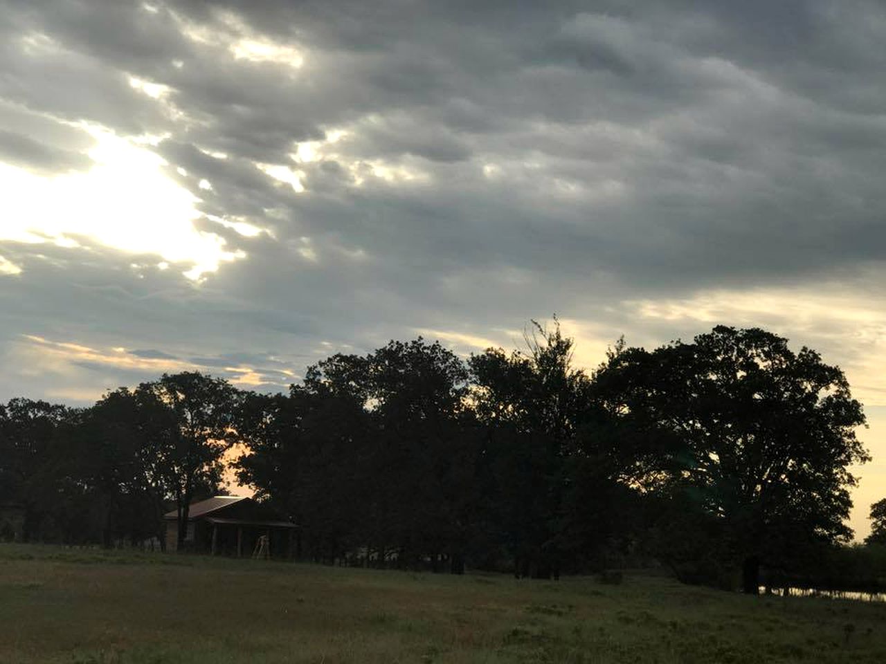 Secluded Log Cabin with Amazing Views in Tishomingo, Oklahoma