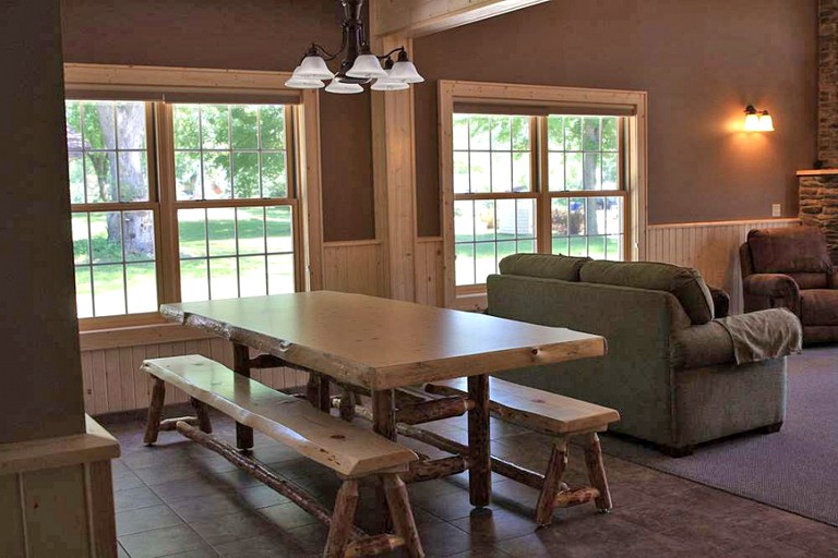 Cabins (Whalan, Minnesota, United States)