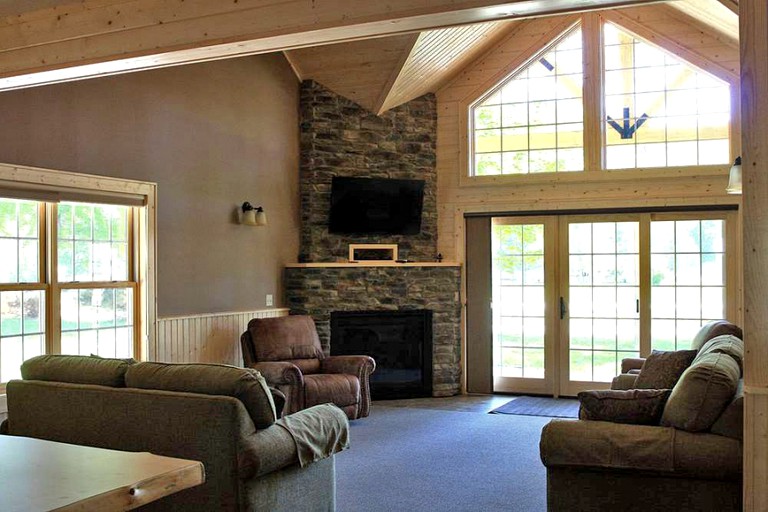 Cabins (Whalan, Minnesota, United States)