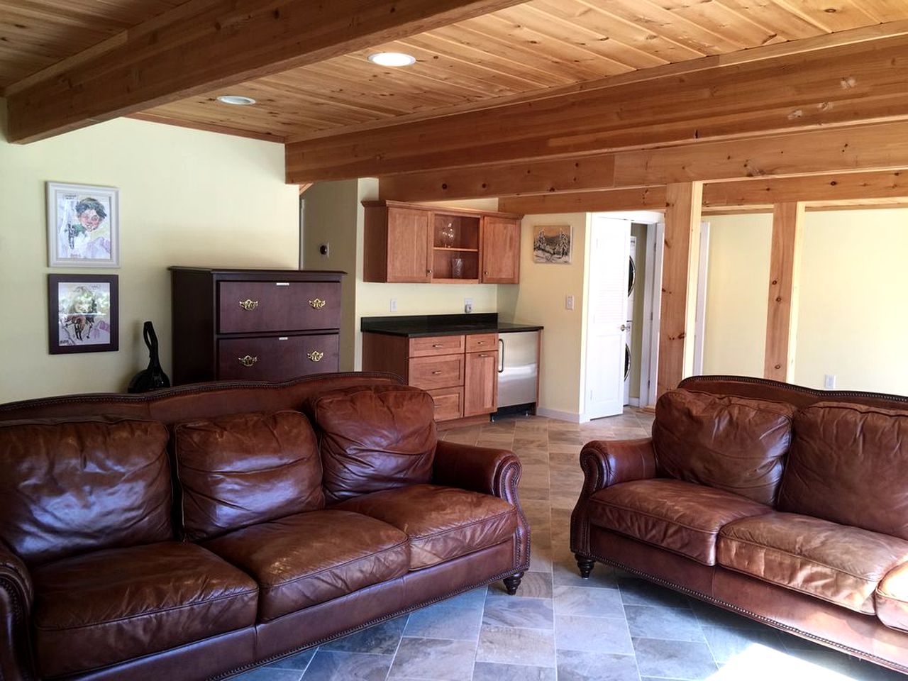 Luxury Cabin Rental Perfect for Large Groups in Heart of Killington, Vermont