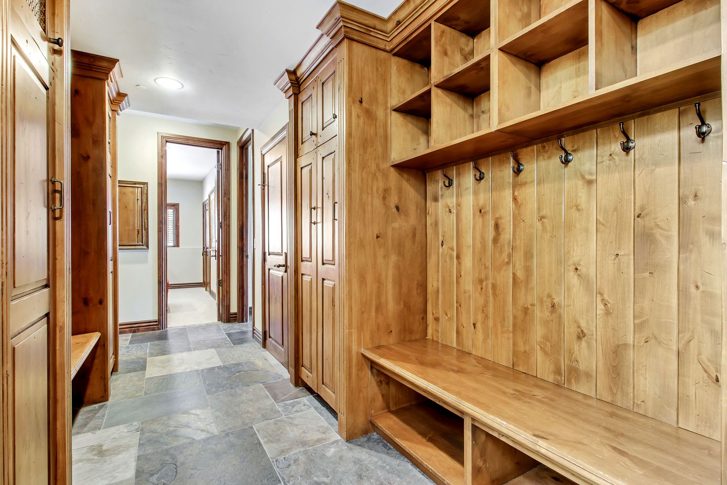 Incredible Luminous Rental Great for Winter Sports in Utah